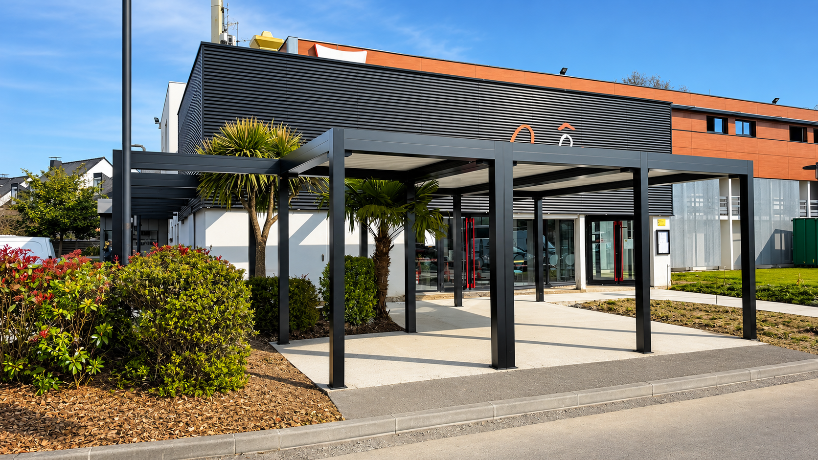 Pergolas bioclimatiques pour hôtel Ibis